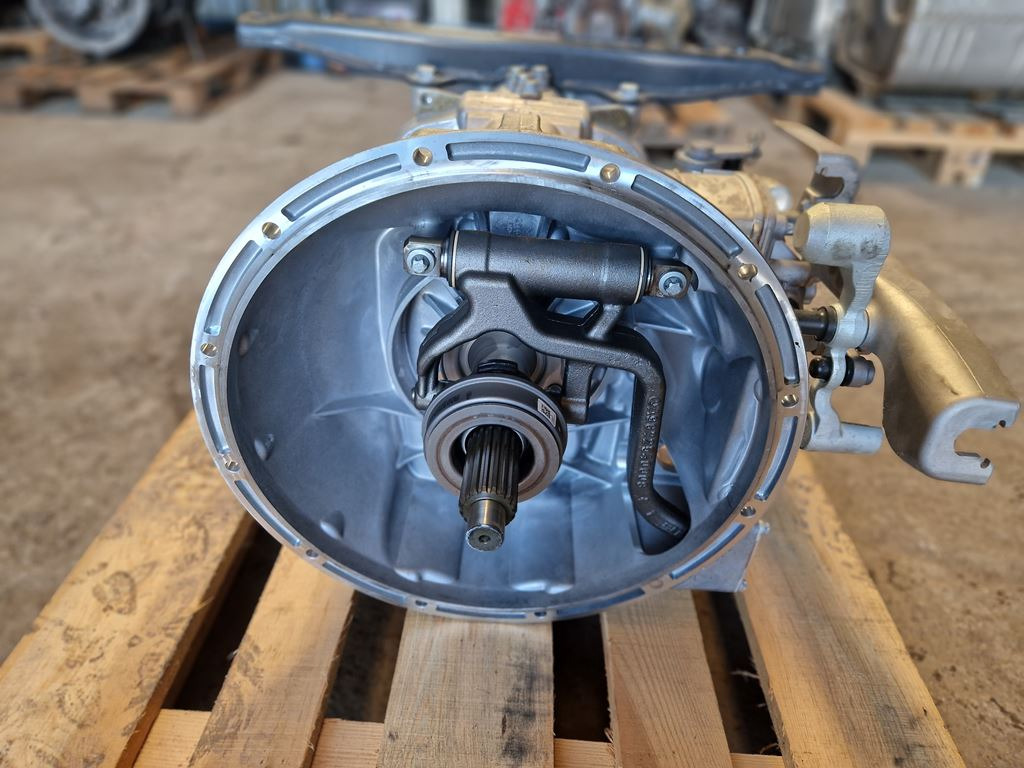 MERCEDES-BENZ ATEGO G 70-6 / 712614 - Caja de cambios para Camión: foto 2 MERCEDES-BENZ ATEGO G 70-6 / 712614 - Caja de cambios para Camión: foto 2