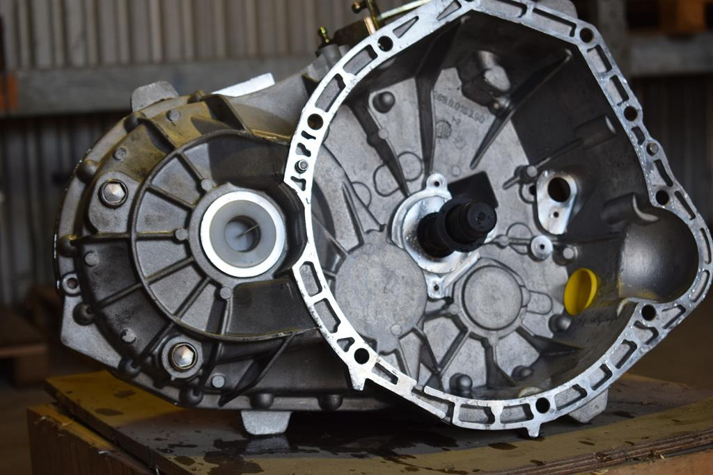 MERCEDES-BENZ VITO - Α638 260 23 00 - Caja de cambios para Camión: foto 1 MERCEDES-BENZ VITO - Α638 260 23 00 - Caja de cambios para Camión: foto 1