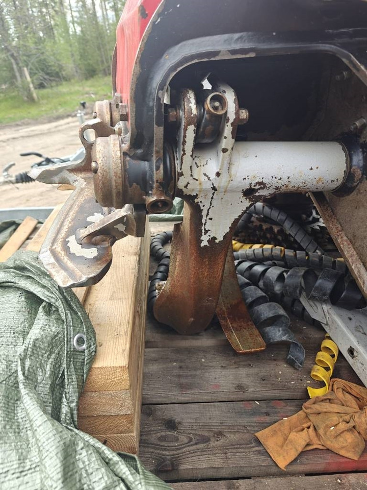 Komatsu C 93 - Cabezal talador: foto 5 Komatsu C 93 - Cabezal talador: foto 5