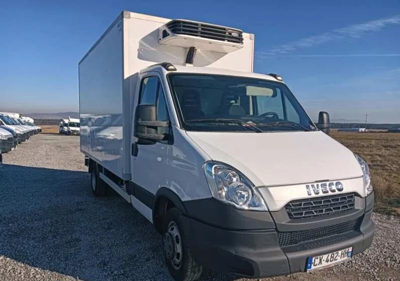 Iveco 35C13, 35C12, 35C14, 35C15 - Furgoneta frigorifica: foto 3 Iveco 35C13, 35C12, 35C14, 35C15 - Furgoneta frigorifica: foto 3