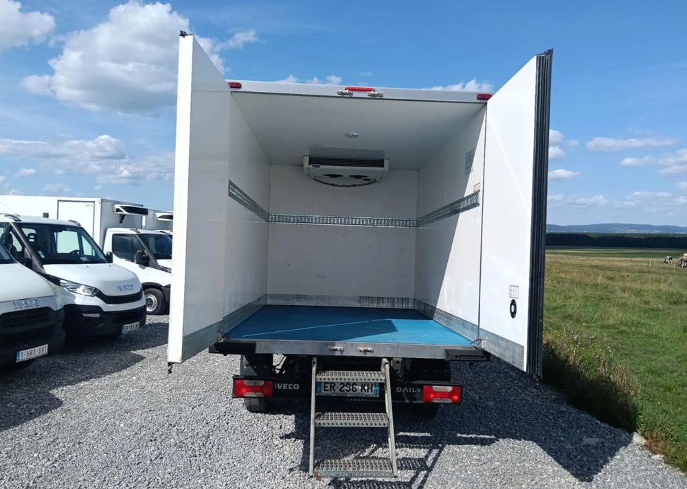 Iveco 35S16, 35S15, 35S14, 35S13, 35C13, 35C14 - Furgoneta frigorifica: foto 5 Iveco 35S16, 35S15, 35S14, 35S13, 35C13, 35C14 - Furgoneta frigorifica: foto 5