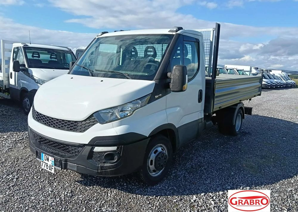 Iveco DAILY 35C13, 35C12, 35C14, 35C15 - Furgoneta basculante: foto 1 Iveco DAILY 35C13, 35C12, 35C14, 35C15 - Furgoneta basculante: foto 1