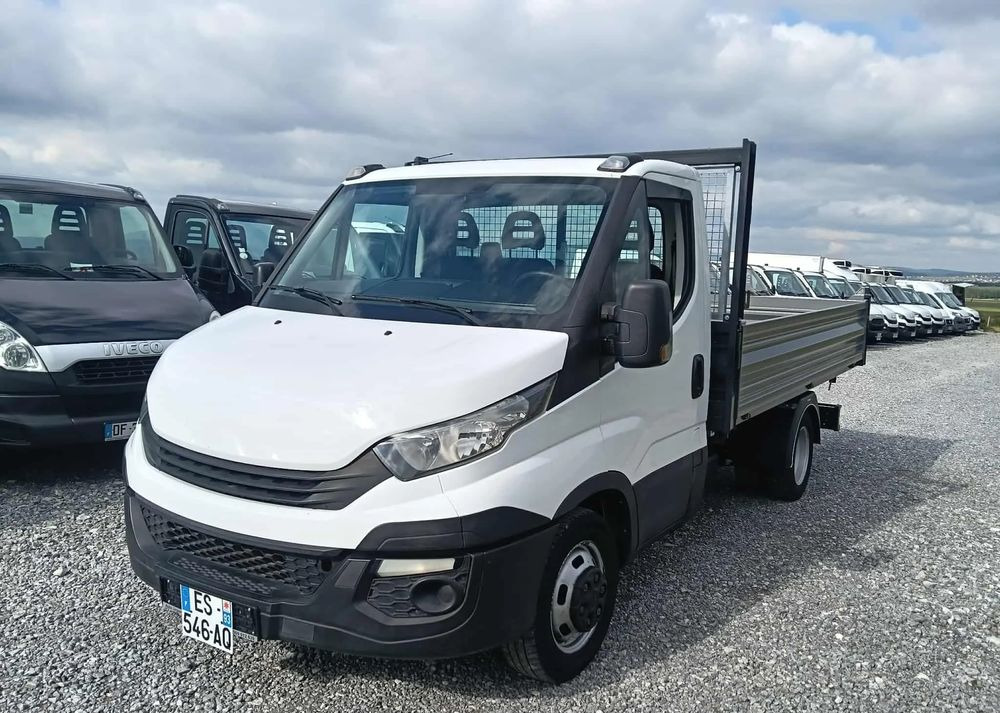 Iveco DAILY 35C14, 35C13, 35C12, 35C15 - Furgoneta basculante: foto 2 Iveco DAILY 35C14, 35C13, 35C12, 35C15 - Furgoneta basculante: foto 2