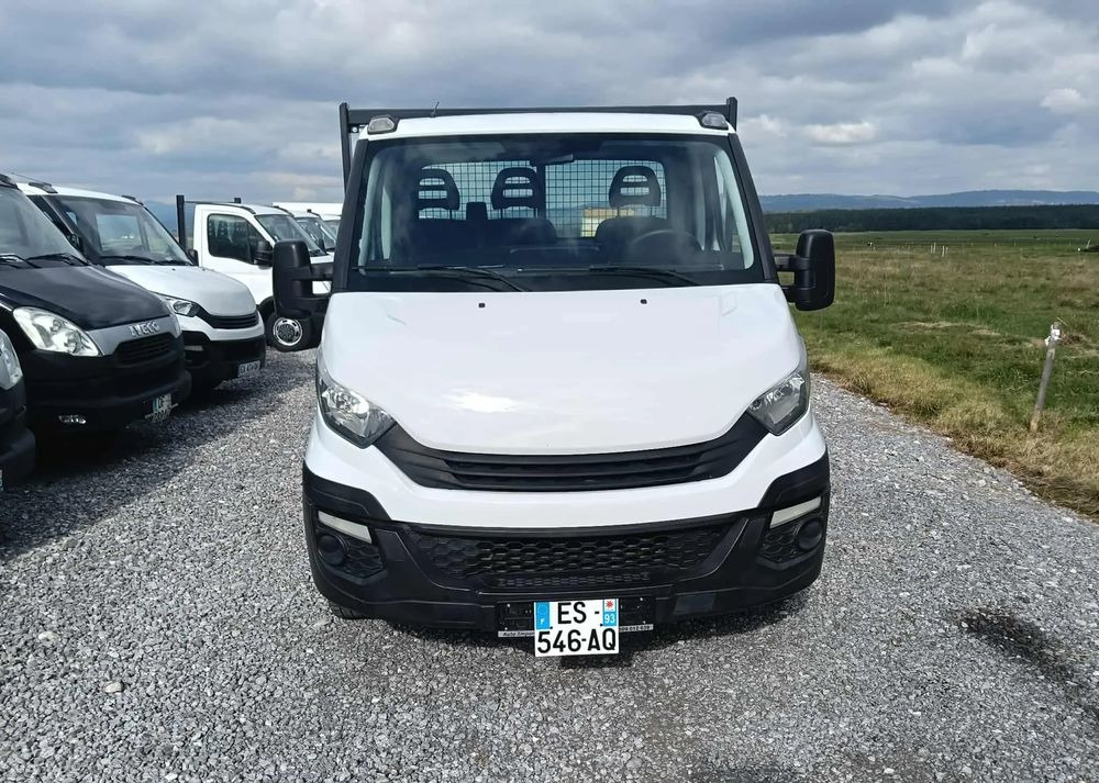 Iveco DAILY 35C14, 35C13, 35C12, 35C15 - Furgoneta basculante: foto 5 Iveco DAILY 35C14, 35C13, 35C12, 35C15 - Furgoneta basculante: foto 5