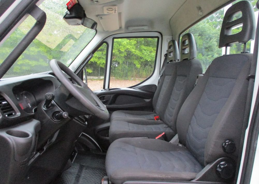 Camión caja abierta Iveco Daily 3.0 na bliźniaku 70C18 skrzynia, laweta, rama, HDS, 70-180 kiper: foto 12