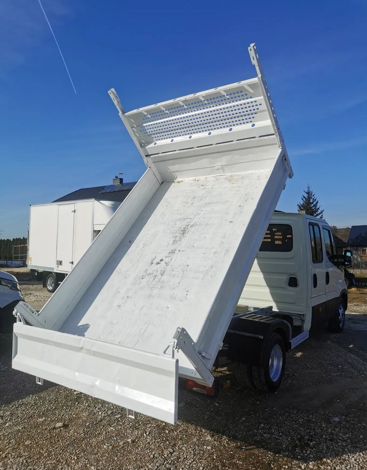 Iveco Daily 35C12 Brygadówka wywrotka 35-120 kiper doka Dubel klimatyzacja - Furgoneta basculante: foto 5 Iveco Daily 35C12 Brygadówka wywrotka 35-120 kiper doka Dubel klimatyzacja - Furgoneta basculante: foto 5