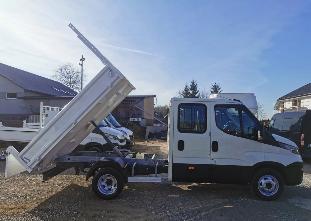 Iveco Daily 35C12 Brygadówka wywrotka 35-120 kiper doka Dubel klimatyzacja - Furgoneta basculante: foto 4 Iveco Daily 35C12 Brygadówka wywrotka 35-120 kiper doka Dubel klimatyzacja - Furgoneta basculante: foto 4