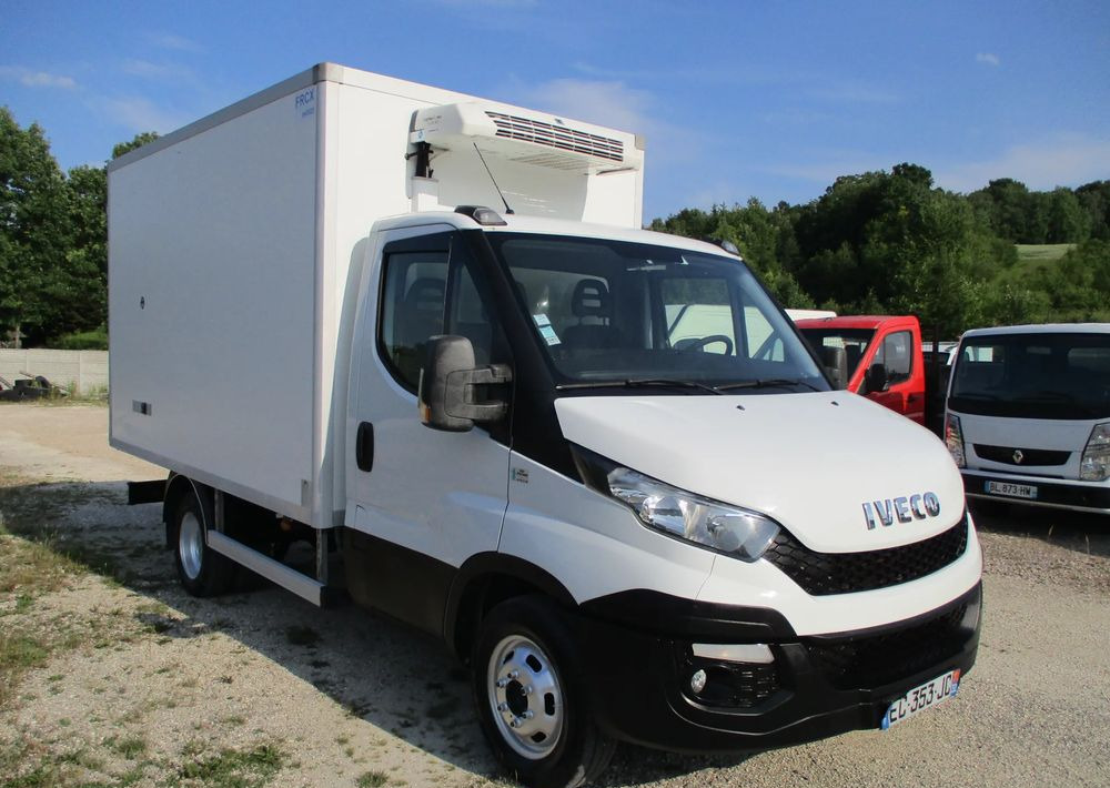 Iveco Daily 35C13 chłodnia Mroźnia na bliźniaku 35-130 Thermo King agregat - Furgoneta frigorifica: foto 2 Iveco Daily 35C13 chłodnia Mroźnia na bliźniaku 35-130 Thermo King agregat - Furgoneta frigorifica: foto 2