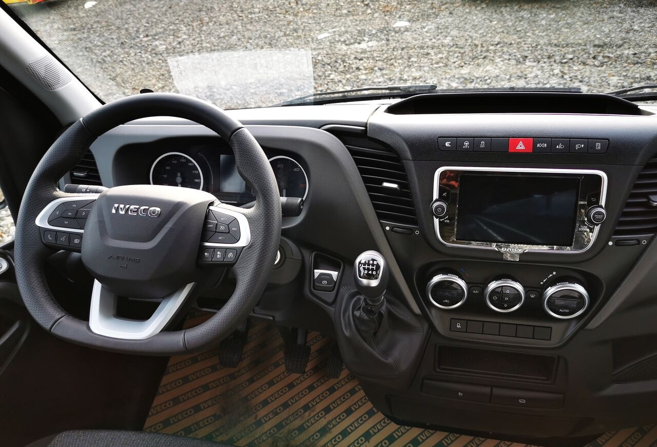 IVECO Daily 35S18 - Furgón: foto 5 IVECO Daily 35S18 - Furgón: foto 5