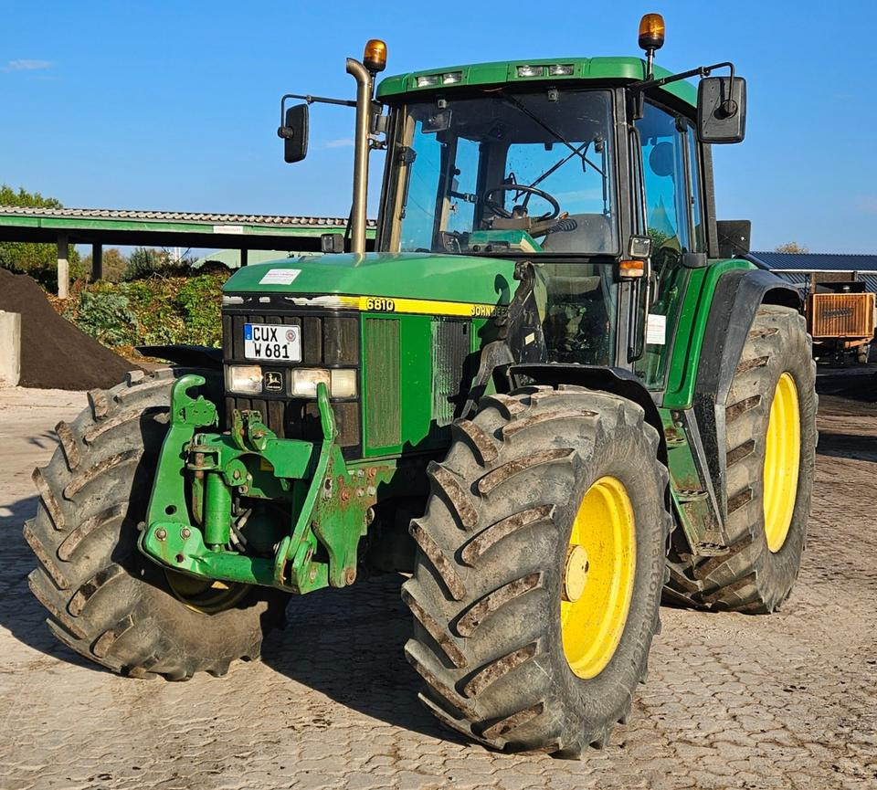 John Deere 6810 | Stoll Robust 30 HDP FL | FH | 8.070 Std. - Tractor: foto 1 John Deere 6810 | Stoll Robust 30 HDP FL | FH | 8.070 Std. - Tractor: foto 1