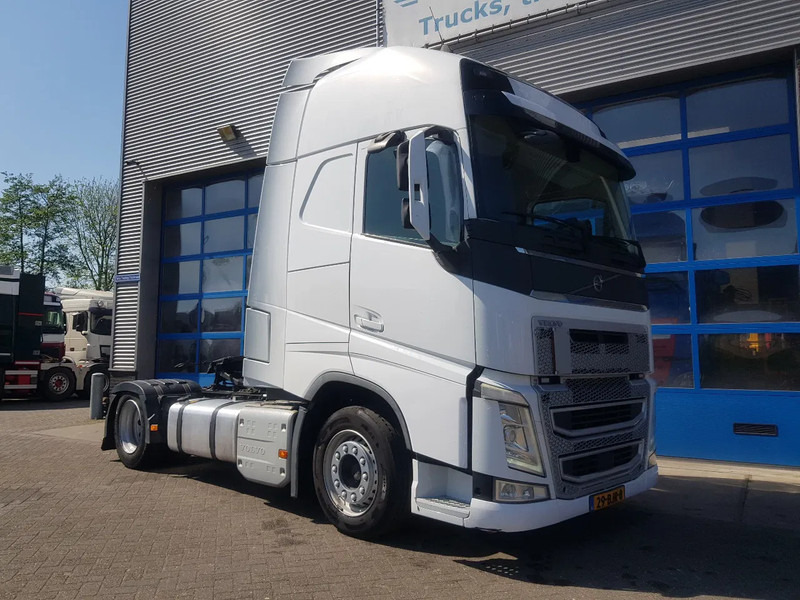 Volvo FH 420 Low deck XL Cabine hefschotel I-Parc Cool - Cabeza tractora: foto 5 Volvo FH 420 Low deck XL Cabine hefschotel I-Parc Cool - Cabeza tractora: foto 5