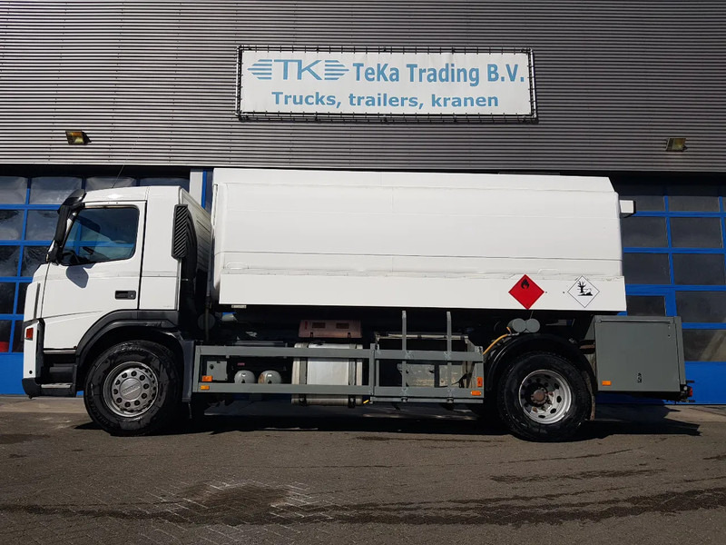 Volvo FM 9.340 Petrol, Diesel 17000 Ltr. 3 Compartementen - Camión cisterna: foto 3 Volvo FM 9.340 Petrol, Diesel 17000 Ltr. 3 Compartementen - Camión cisterna: foto 3