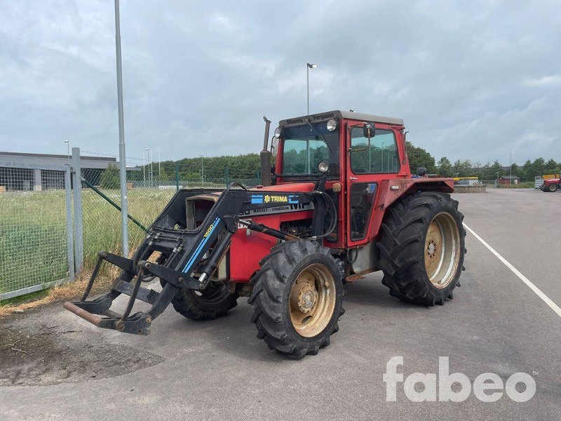 Massey Ferguson 590 4WD - Tractor: foto 1 Massey Ferguson 590 4WD - Tractor: foto 1