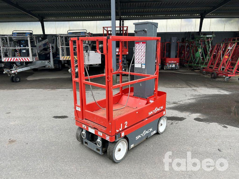 Skyjack SJ12 - Plataforma de tijeras: foto 1 Skyjack SJ12 - Plataforma de tijeras: foto 1