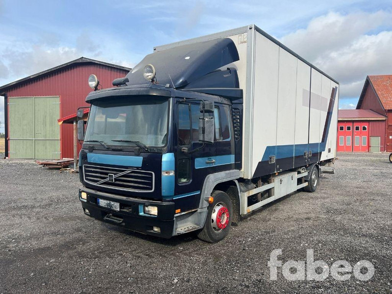 Volvo FL6 H - Camión caja cerrada: foto 1 Volvo FL6 H - Camión caja cerrada: foto 1