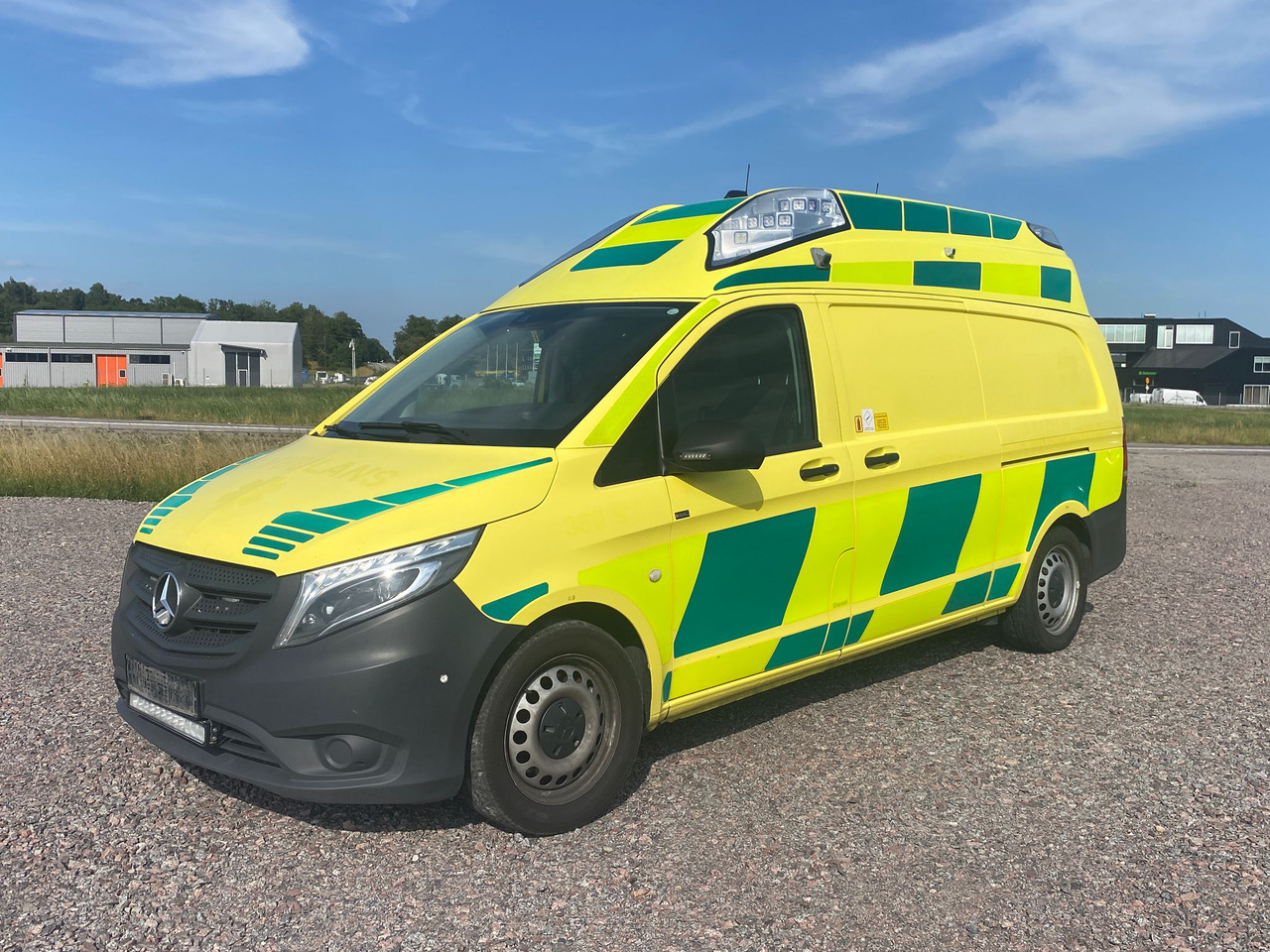MERCEDES-BENZ Vito 119 4x4 - Ambulans / AMBULANCE - Ambulancia: foto 1 MERCEDES-BENZ Vito 119 4x4 - Ambulans / AMBULANCE - Ambulancia: foto 1