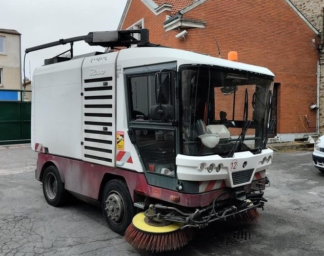 Ravo 540XL/545XL Kehrmaschine wie Citycat Cityfant Dulevo - Vehículo municipal: foto 2 Ravo 540XL/545XL Kehrmaschine wie Citycat Cityfant Dulevo - Vehículo municipal: foto 2