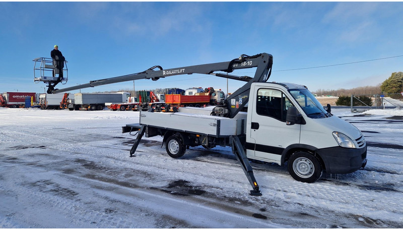 Iveco Daily 35S12 4X2 Galaxylift GT18-10 - Furgoneta: foto 3 Iveco Daily 35S12 4X2 Galaxylift GT18-10 - Furgoneta: foto 3