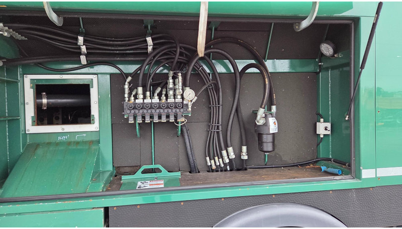 Limpieza de alcantarillado Scania P450 8X4*4: foto 8 Limpieza de alcantarillado Scania P450 8X4*4: foto 8