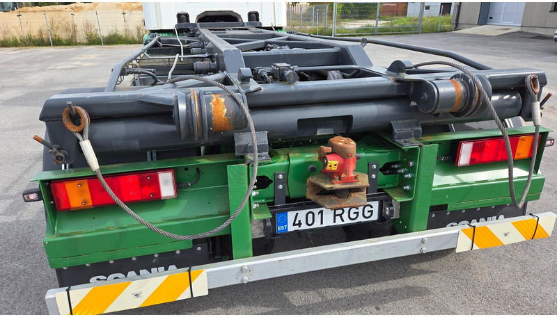 Scania P94 4X2 220 - Camión con equipo de cable: foto 5 Scania P94 4X2 220 - Camión con equipo de cable: foto 5