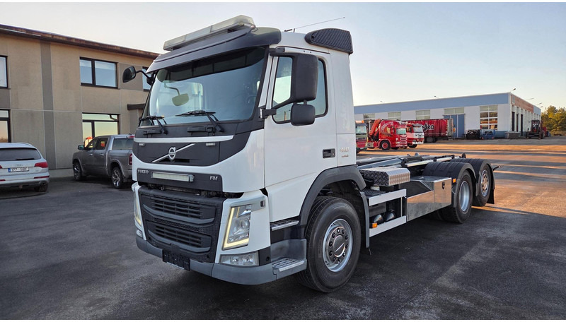 Volvo FM410 6X2*4 - Camión multibasculante: foto 1 Volvo FM410 6X2*4 - Camión multibasculante: foto 1