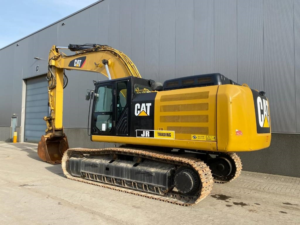 CAT 336F L XE (New Undercarriage) - Excavadora de cadenas: foto 3 CAT 336F L XE (New Undercarriage) - Excavadora de cadenas: foto 3