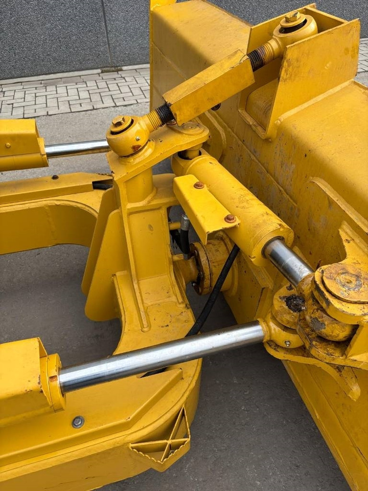 Bulldozer CAT D 6 K 2 XL (Low Verified Hours): foto 17 Bulldozer CAT D 6 K 2 XL (Low Verified Hours): foto 17