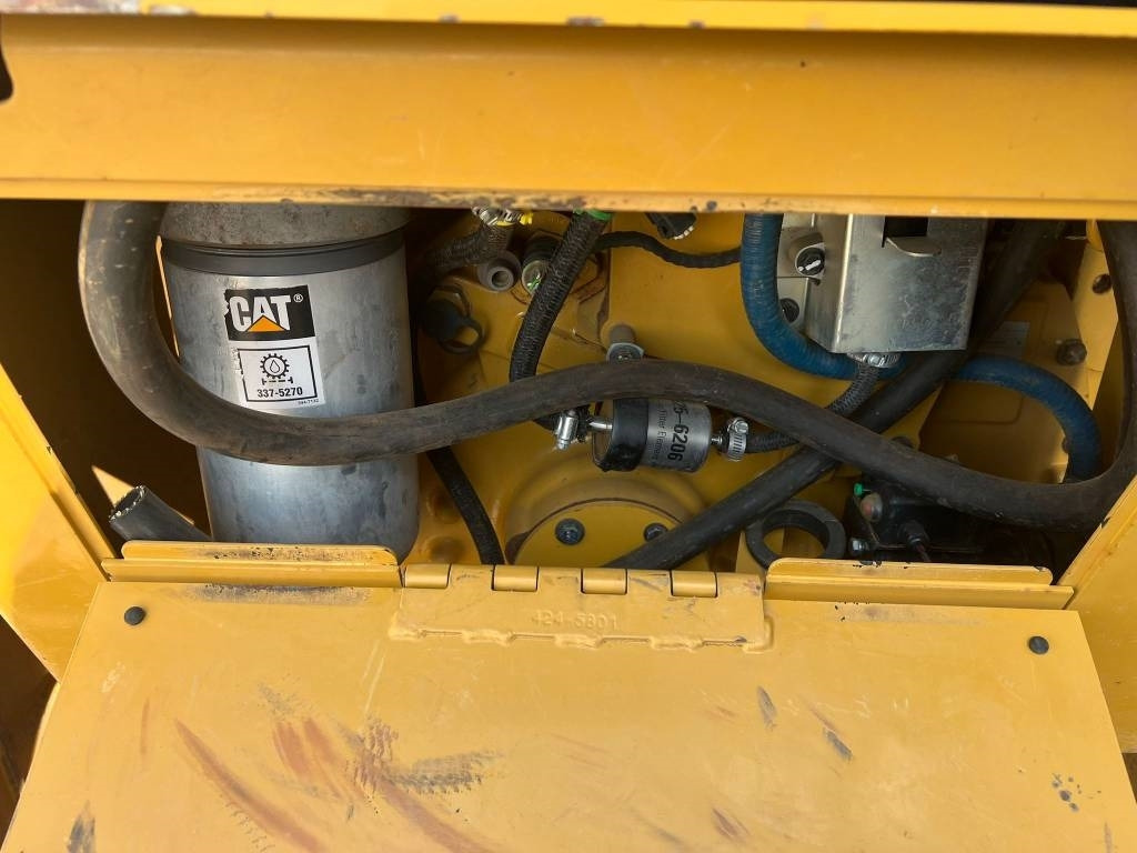 Bulldozer CAT D 6 N LGP: foto 29