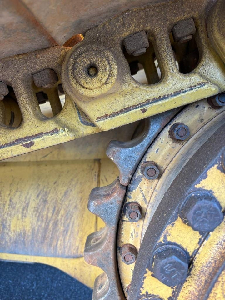 CAT D 6 T LGP (CE / New UC) - Bulldozer: foto 5 CAT D 6 T LGP (CE / New UC) - Bulldozer: foto 5