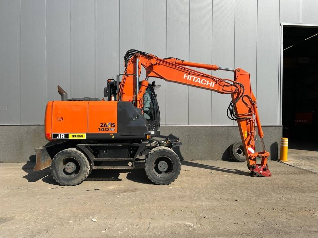 Hitachi ZX 140 W-5B - Excavadora de ruedas: foto 5 Hitachi ZX 140 W-5B - Excavadora de ruedas: foto 5