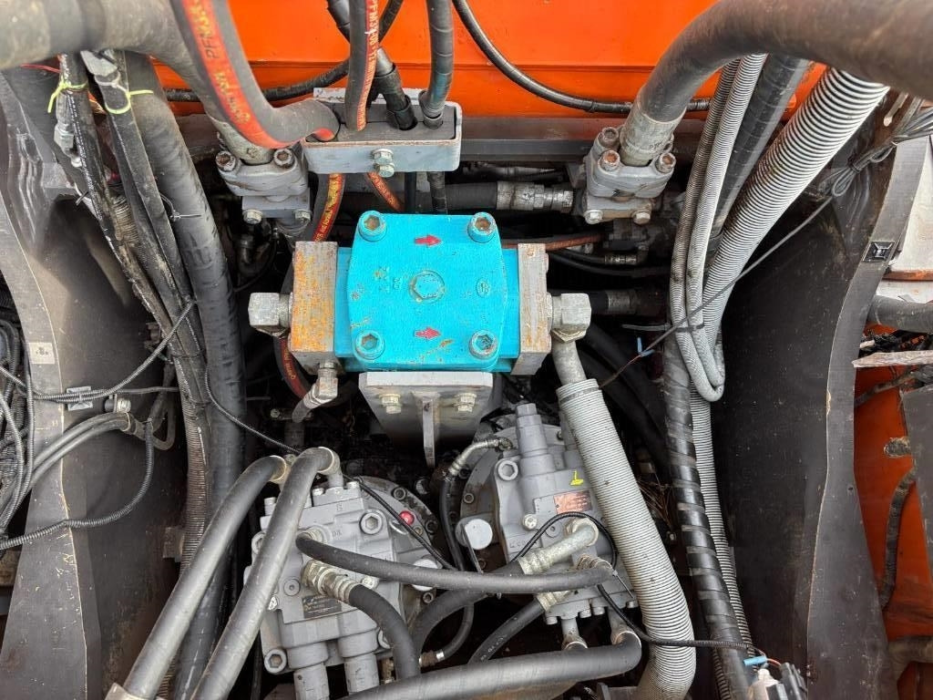 Excavadora de cadenas Hitachi ZX 490 LC H-6: foto 14