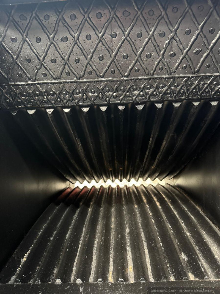 MB Crusher Brecherlöffel BF60.1 S4 komplett überholt - Cazo: foto 5 MB Crusher Brecherlöffel BF60.1 S4 komplett überholt - Cazo: foto 5