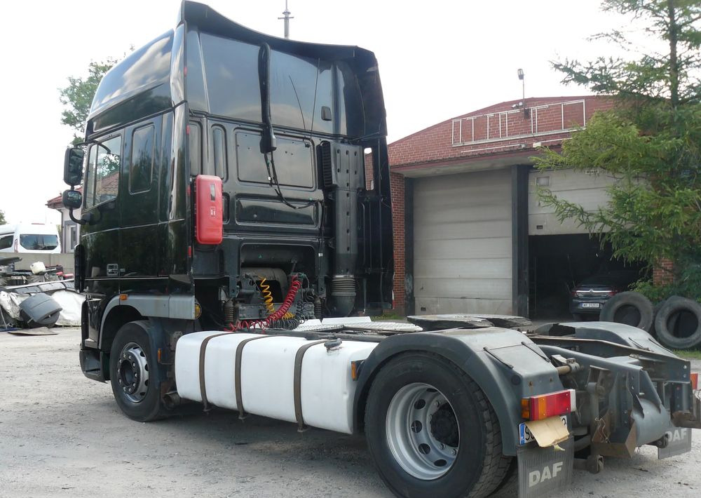 DAF XF105 460 - Cabeza tractora: foto 4 DAF XF105 460 - Cabeza tractora: foto 4