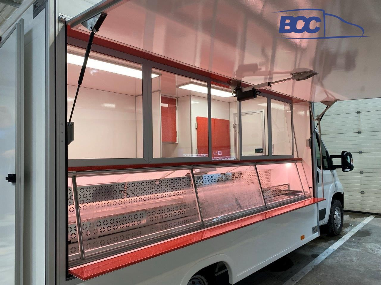BCC POLSKA - FOOD TRUCK - MOBILNY SKLEP MIĘSNY PEUGEOT BOXER - Camión tienda: foto 2 BCC POLSKA - FOOD TRUCK - MOBILNY SKLEP MIĘSNY PEUGEOT BOXER - Camión tienda: foto 2