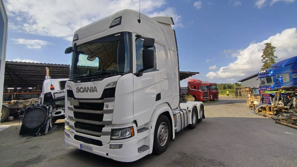 Scania R500 6x2 vetoauto, ilmajouset - Cabeza tractora: foto 1 Scania R500 6x2 vetoauto, ilmajouset - Cabeza tractora: foto 1