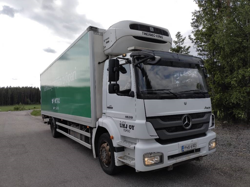 Mercedes-Benz Axor 1829 thermo king kone, 8,35m kori - Camión frigorífico: foto 1 Mercedes-Benz Axor 1829 thermo king kone, 8,35m kori - Camión frigorífico: foto 1