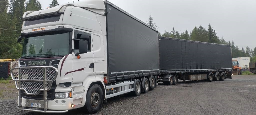 Scania R580 8x4 kapellilava+Dolly+kärry 76tn juna - Camión lona: foto 1 Scania R580 8x4 kapellilava+Dolly+kärry 76tn juna - Camión lona: foto 1