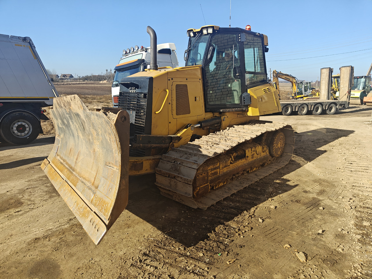 CATERPILLAR D6K2 LGP - Bulldozer: foto 2 CATERPILLAR D6K2 LGP - Bulldozer: foto 2