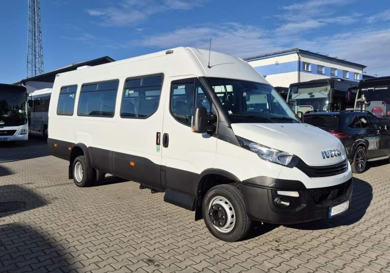 Iveco A60C15 DAILY/SPROWADZONE/EURO 6/92 000 KM / KLIMA - Minibús: foto 4 Iveco A60C15 DAILY/SPROWADZONE/EURO 6/92 000 KM / KLIMA - Minibús: foto 4