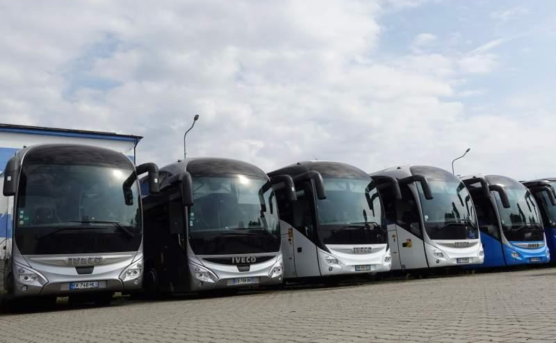 Iveco MAGELYS / SPROWADZONE / 12.80 M / 12.20 M / EURO 6 - Autocar: foto 2 Iveco MAGELYS / SPROWADZONE / 12.80 M / 12.20 M / EURO 6 - Autocar: foto 2