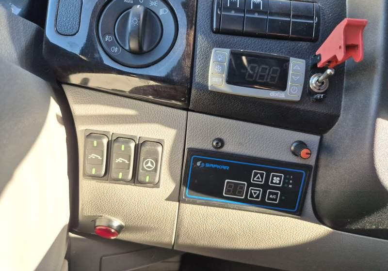 Minibús, Furgoneta de pasajeros Mercedes-Benz SPRINTER/ SPROWADZONY/ 87 000 KM / E6 / AUTOMAT: foto 27 Minibús, Furgoneta de pasajeros Mercedes-Benz SPRINTER/ SPROWADZONY/ 87 000 KM / E6 / AUTOMAT: foto 27