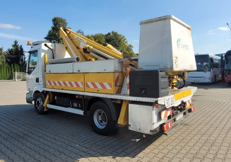 Renault MIDLUM 180 DCI / SPROWADZONA / ZWYŻKA - Camión con plataforma elevadora: foto 3 Renault MIDLUM 180 DCI / SPROWADZONA / ZWYŻKA - Camión con plataforma elevadora: foto 3