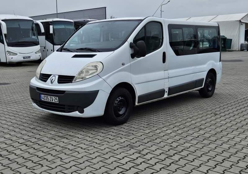 Renault TRAFIC 2.0 DCI 90 COMBI L2H1 / SPROWADZONY - Minibús, Furgoneta de pasajeros: foto 1 Renault TRAFIC 2.0 DCI 90 COMBI L2H1 / SPROWADZONY - Minibús, Furgoneta de pasajeros: foto 1
