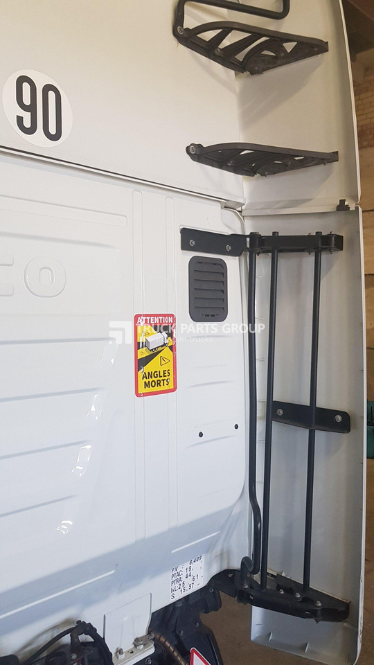 IVECO IVECO STRALIS EURO6 emission HI-WAY cab aerodynamic spoilers, air deflectors, full set. left + right + top roof 5801775188, 5801679706, 5801672864, 5801671525, 5801679762, 504153462, 5801775205, 50415 - Aerodinámica/ Spoiler para Camión: foto 3 IVECO IVECO STRALIS EURO6 emission HI-WAY cab aerodynamic spoilers, air deflectors, full set. left + right + top roof 5801775188, 5801679706, 5801672864, 5801671525, 5801679762, 504153462, 5801775205, 50415 - Aerodinámica/ Spoiler para Camión: foto 3