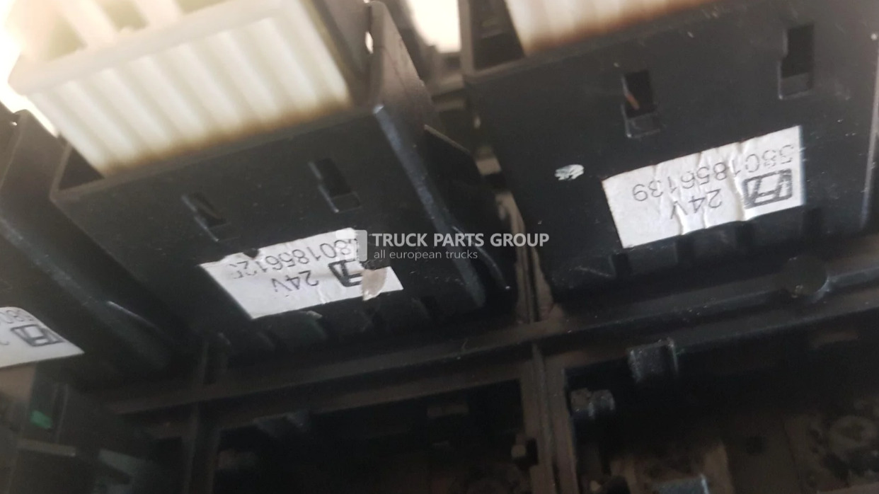 IVECO IVECO STRALIS EURO6 gearshift control, gearbox control switch buttons 5801856139, 5801654939, 5801856103, 5801721121, 5801281040, 5801328718, 4460650730, 504362202, 5801718341, 504388754, 0281020146, - Caja de cambios y piezas para Camión: foto 3 IVECO IVECO STRALIS EURO6 gearshift control, gearbox control switch buttons 5801856139, 5801654939, 5801856103, 5801721121, 5801281040, 5801328718, 4460650730, 504362202, 5801718341, 504388754, 0281020146, - Caja de cambios y piezas para Camión: foto 3