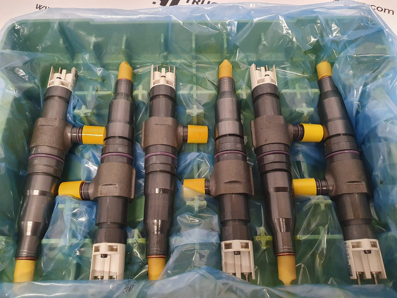 Mercedes Benz Atego OM936LA euro6 injector new or remanufactured 9360701787, 9360702187, 9361787, 9362187, OM936LA, 6 cylinder engine, OM934LA, 4 cylinder engine, BEBJ1C01001, BEBJ1C01002, 9360702187 - Inyector para Camión: foto 3 Mercedes Benz Atego OM936LA euro6 injector new or remanufactured 9360701787, 9360702187, 9361787, 9362187, OM936LA, 6 cylinder engine, OM934LA, 4 cylinder engine, BEBJ1C01001, BEBJ1C01002, 9360702187 - Inyector para Camión: foto 3