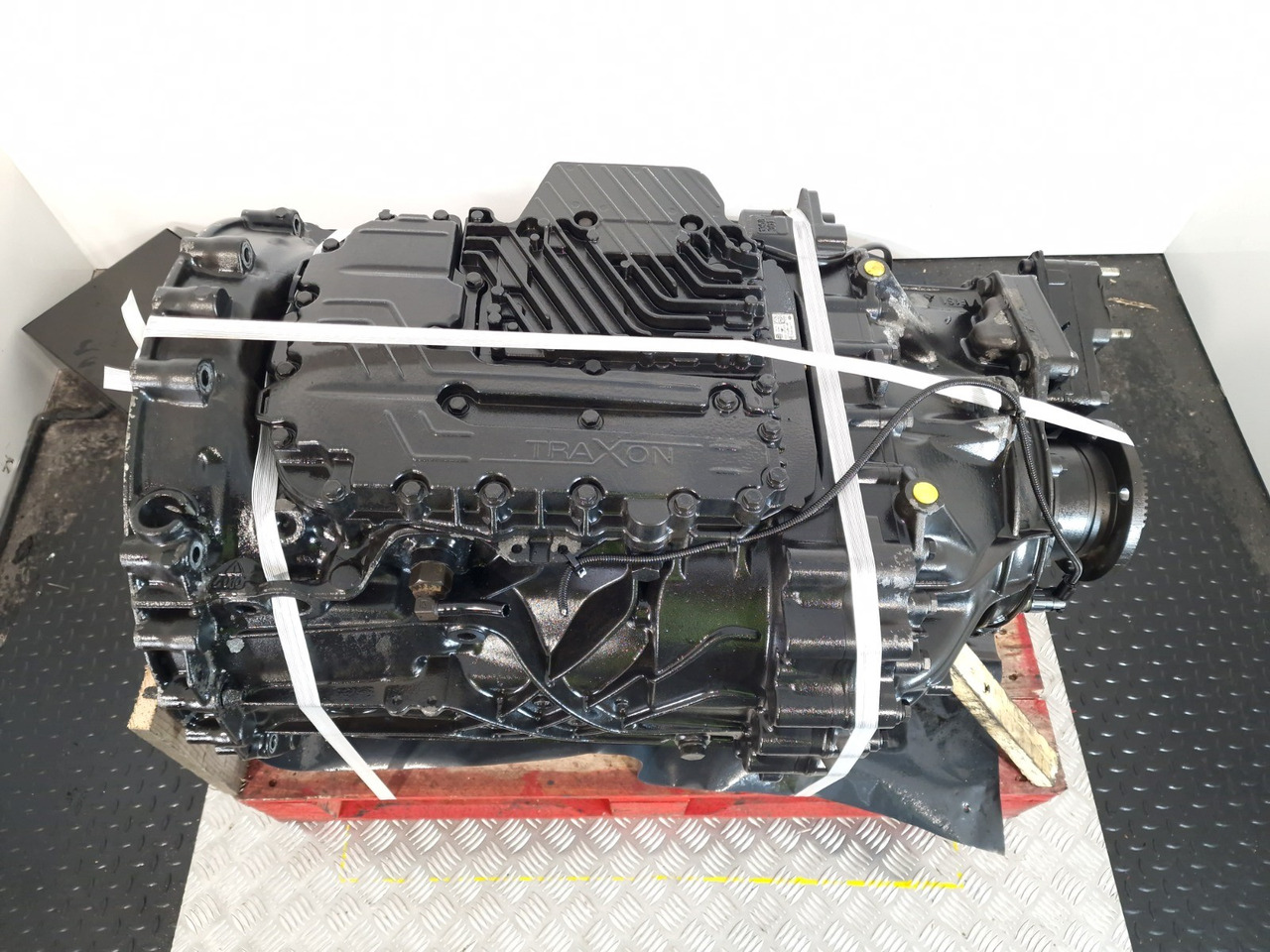 MAN MAN, DAF, IVECO EURO6 traxon gerabox, 12 TX 2210 TD 1372001036, 12 TX 2826TO HYDRODRIVE, 2021008, 2189380, Z021008R , Z189380R, 2268906 - Recambio para Camión: foto 1 MAN MAN, DAF, IVECO EURO6 traxon gerabox, 12 TX 2210 TD 1372001036, 12 TX 2826TO HYDRODRIVE, 2021008, 2189380, Z021008R , Z189380R, 2268906 - Recambio para Camión: foto 1