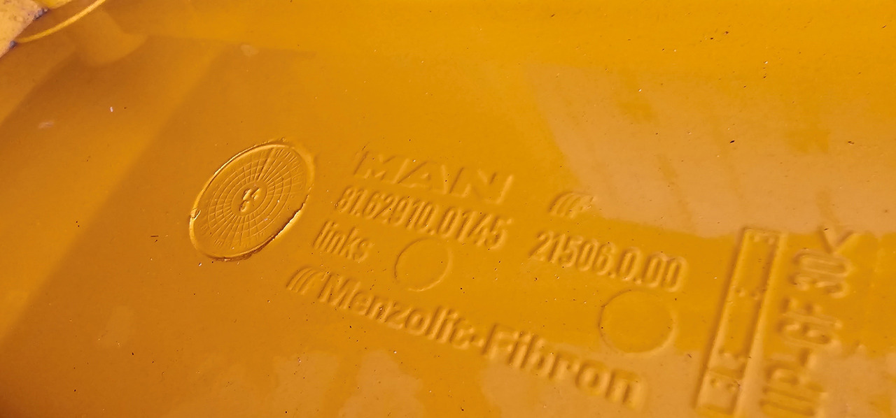 MAN MAN TGX, TGA EURO 6 spoilers roof spoiler air deflector kit 81629105317, 81629100269, 81629105319, 81629105320, 81629100301, 81629100268, 81629100145, 81629100205, 81629100144, 81629100204, 8162910525 - Recambio para Camión: foto 5 MAN MAN TGX, TGA EURO 6 spoilers roof spoiler air deflector kit 81629105317, 81629100269, 81629105319, 81629105320, 81629100301, 81629100268, 81629100145, 81629100205, 81629100144, 81629100204, 8162910525 - Recambio para Camión: foto 5