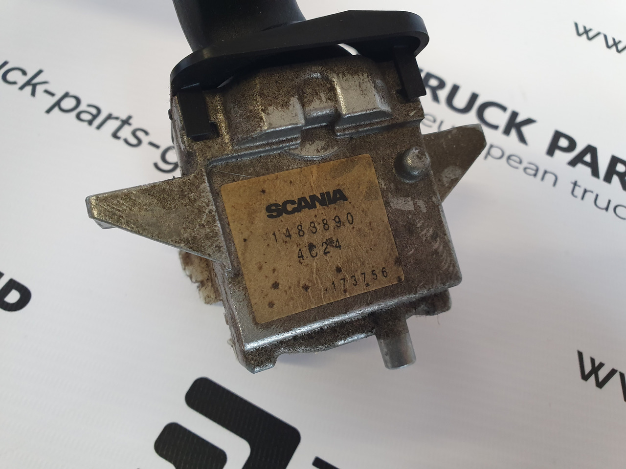 SCANIA SCANIA EURO3, P, G, R, T series indicator lights switch 1542529, 1422111, understeering switch, wipers – direction indicator, lamp, wiper lever, windscreen wiper, multi – function lever; retarder leve - Cabina e interior para Camión: foto 5 SCANIA SCANIA EURO3, P, G, R, T series indicator lights switch 1542529, 1422111, understeering switch, wipers – direction indicator, lamp, wiper lever, windscreen wiper, multi – function lever; retarder leve - Cabina e interior para Camión: foto 5