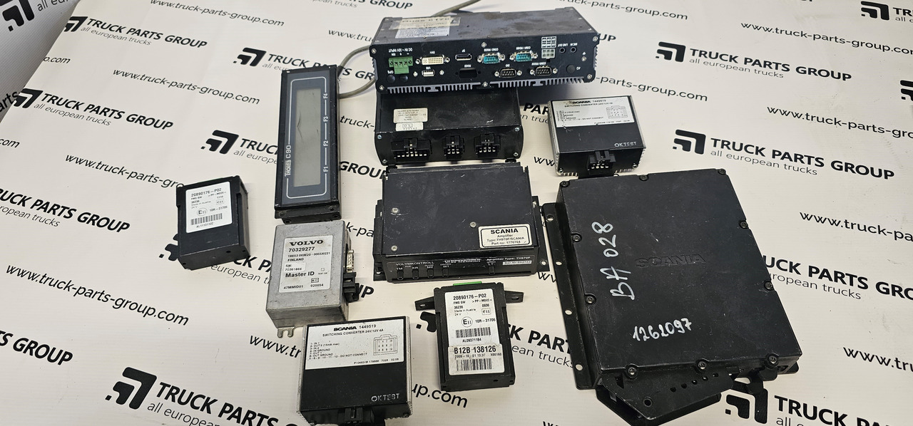 Volvo VOLVO, SCANIA BUS electronic FMS GW, switching converter, vip2000 STD Node2 unit, vbox 3600 c1 Multiq, Thoreb LCD 11085A, 1449519, 20890176, 20890176-P02, B12B 138126, 10R-31706, 70329277, 14390, 1449 - Unidad de control: foto 1 Volvo VOLVO, SCANIA BUS electronic FMS GW, switching converter, vip2000 STD Node2 unit, vbox 3600 c1 Multiq, Thoreb LCD 11085A, 1449519, 20890176, 20890176-P02, B12B 138126, 10R-31706, 70329277, 14390, 1449 - Unidad de control: foto 1
